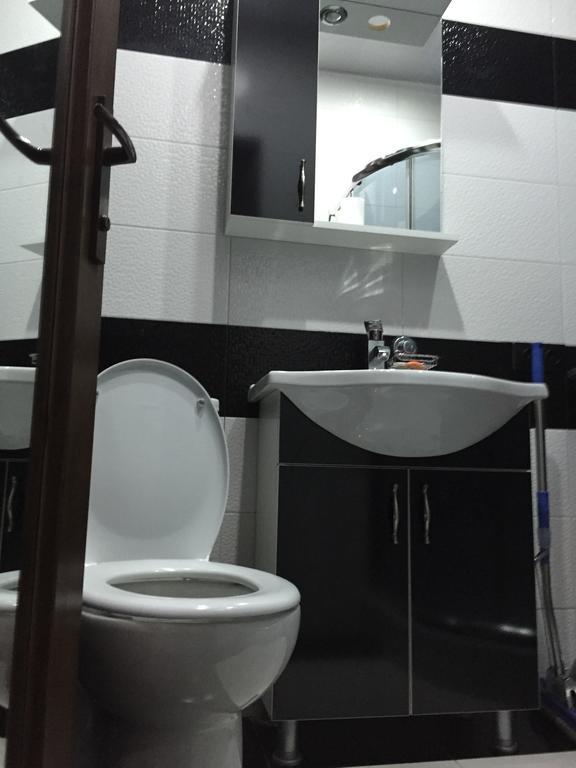 Apartment Vaja Fshavela N16 Batumi Zimmer foto